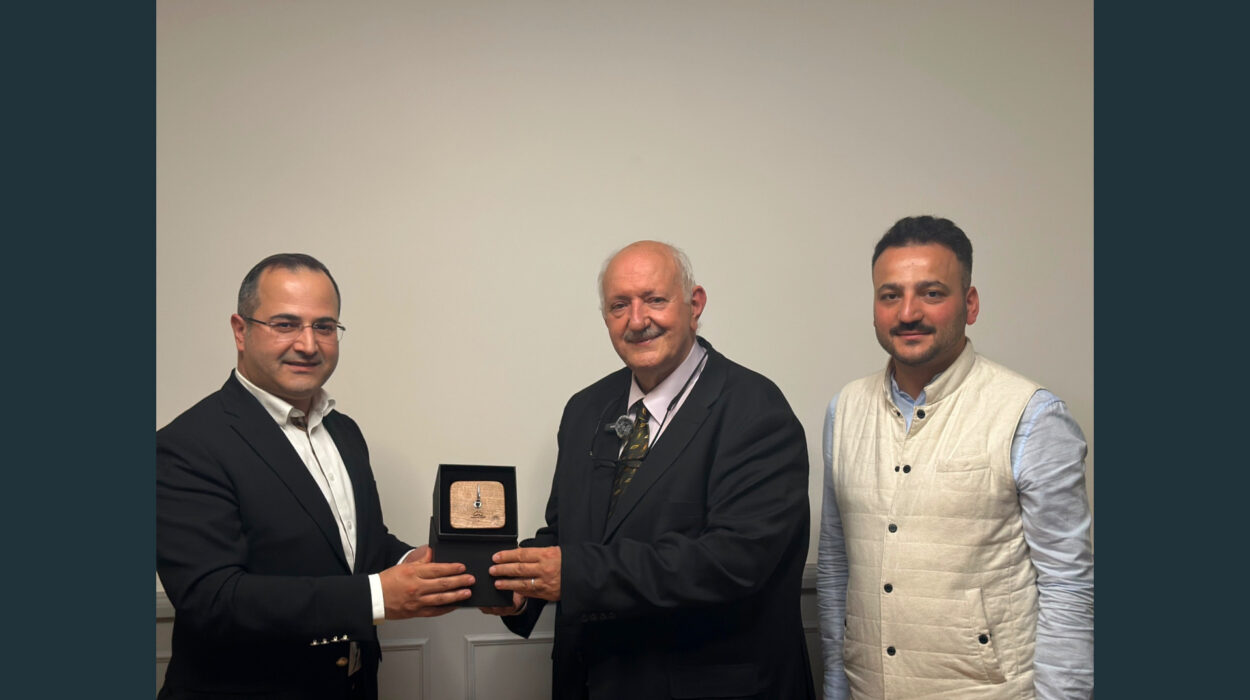 Hukukçular Derneği olarak İstanbul Söyleşileri kapsamında gerçekleştirdiğimiz bu ayki programımızda, Akademisyen ve Hukukçu Doç. Dr. Süleyman Akdemir’i dernek merkezimizde misafir ettik.